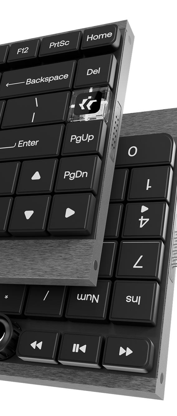 Mechanical keyboard with a detachable numpad